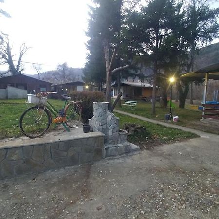 Къща За Гости Дъга Cserni Oszam Kültér fotó
